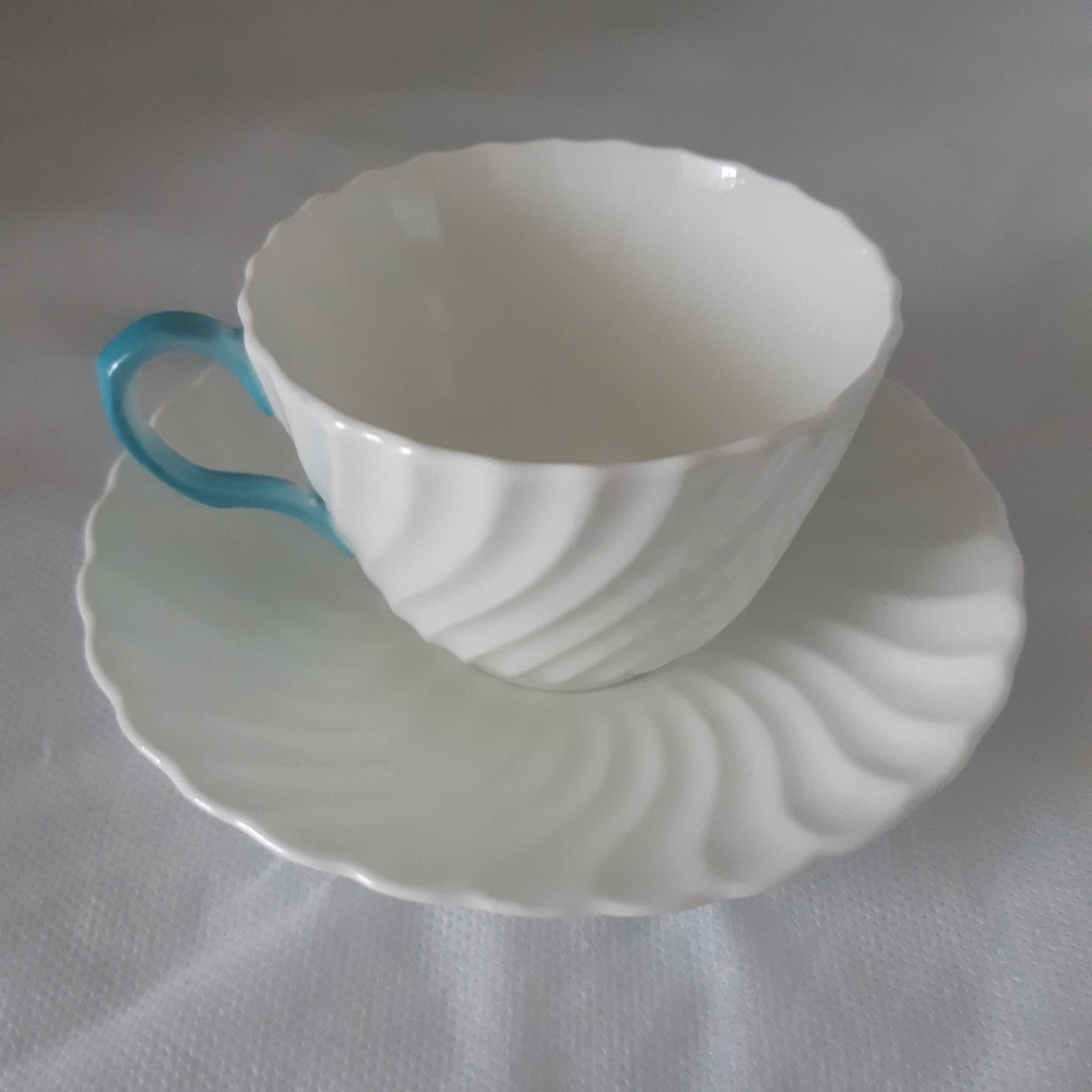 Aynsley cup and saucer| Exquisite 10/10